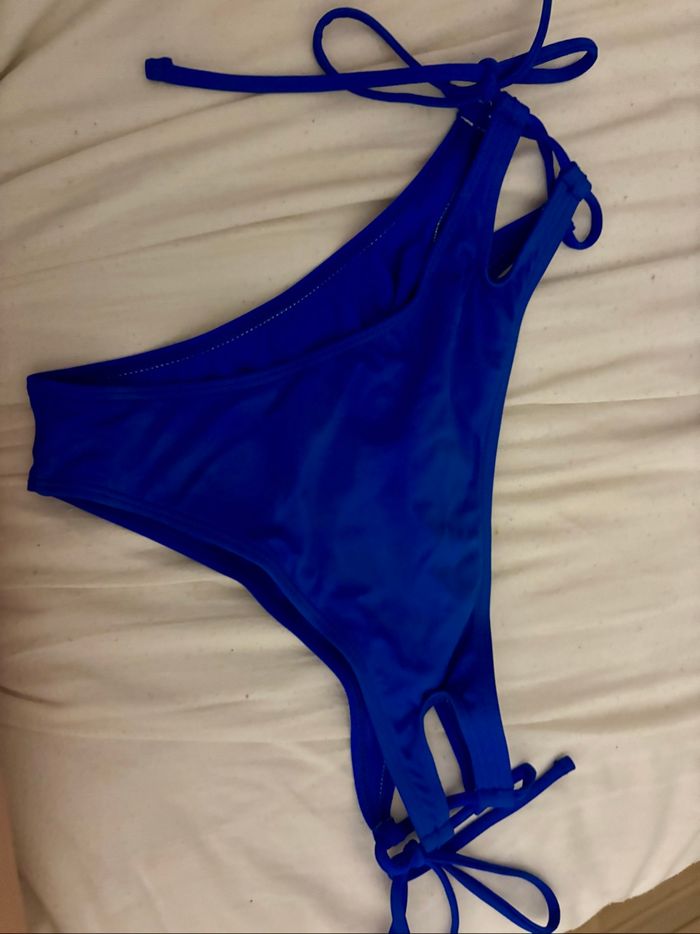 Maillot de bain bleu - photo numéro 3