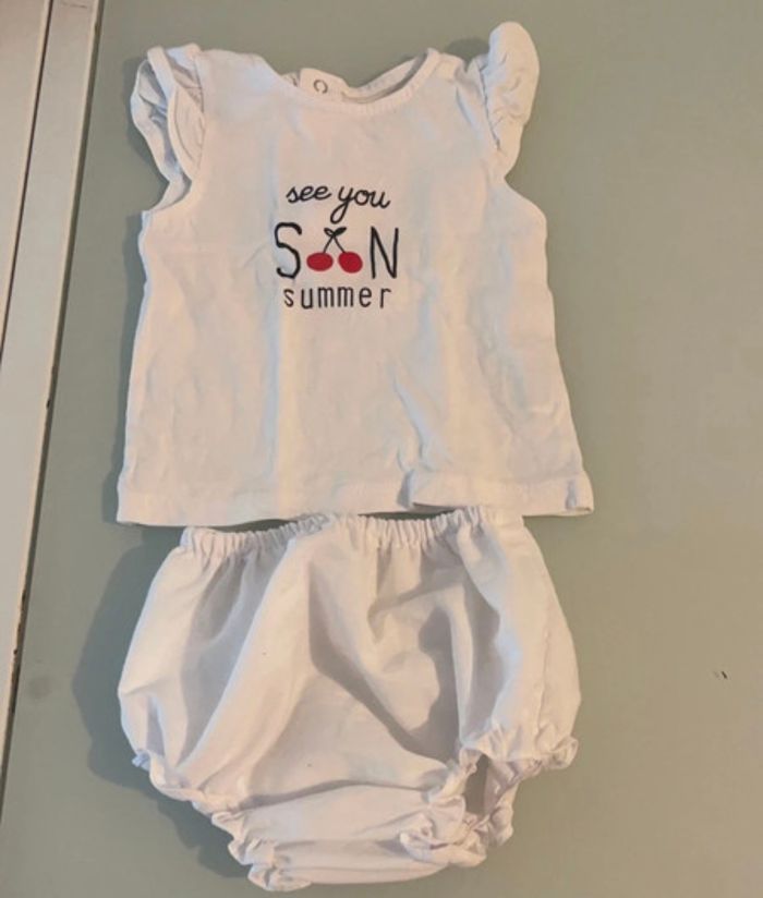 Ensemble fille 3 mois