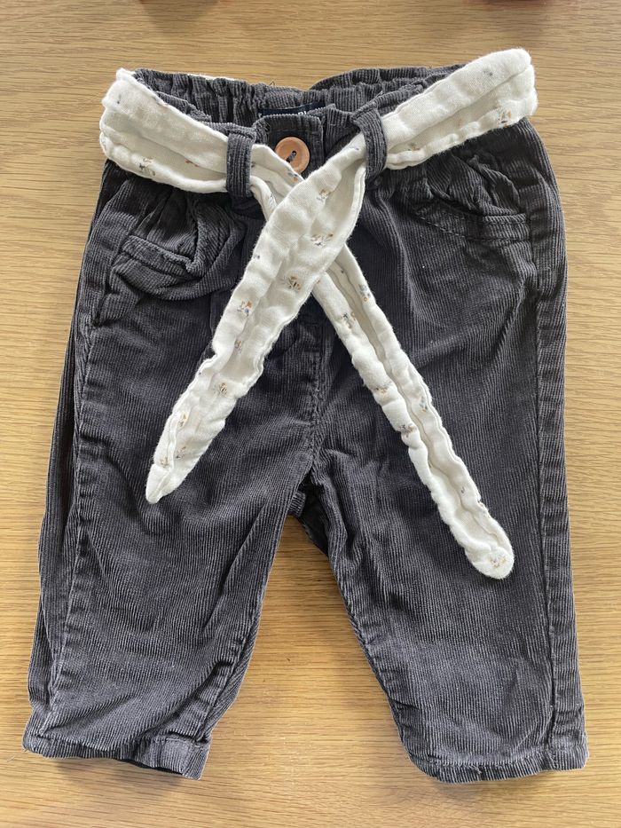 Lot 2 pantalons 3 mois - photo numéro 2