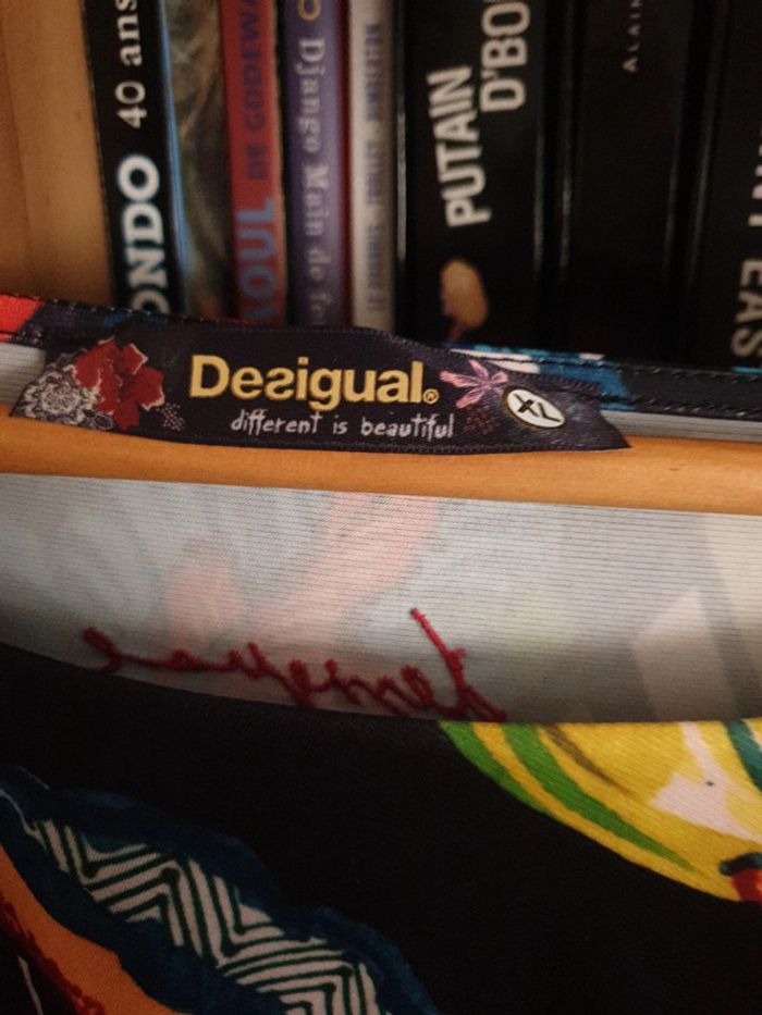 Robe Desigual neuve taille XL - photo numéro 3