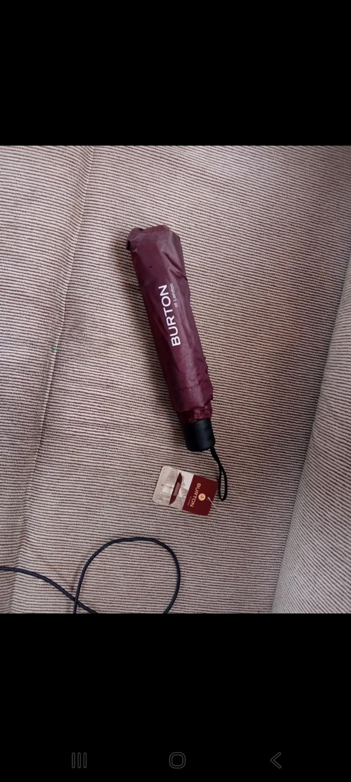 Parapluie Burton  véritable  étiquetter neuf - photo numéro 2