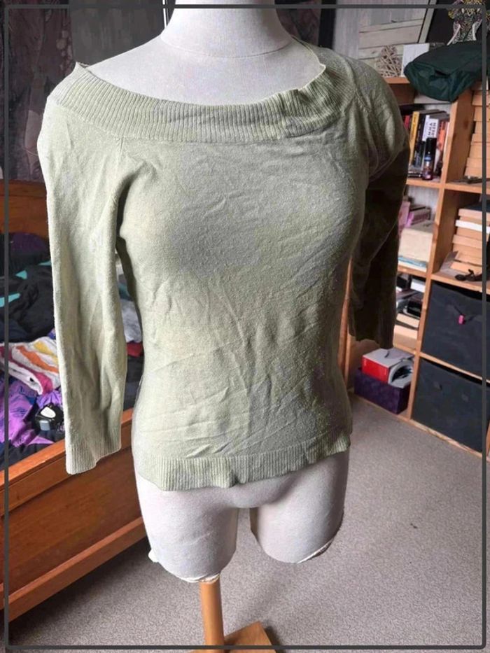 Pull col rond taille 42/44 marque in extenso