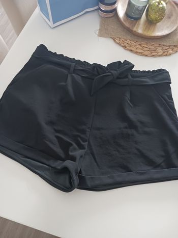 Short femme neuf