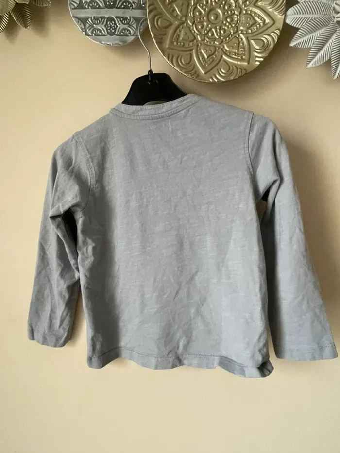 T shirt gris - photo numéro 4