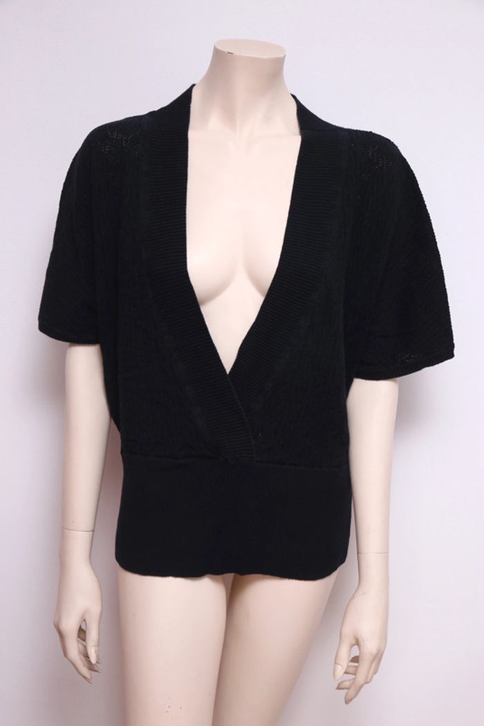 Pull échancré