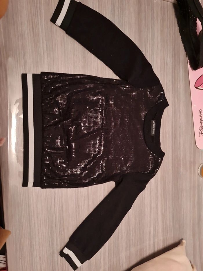 Pull noir - photo numéro 2