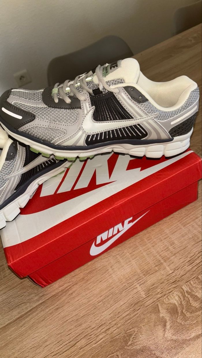 Nike Vomero 5 - photo numéro 2