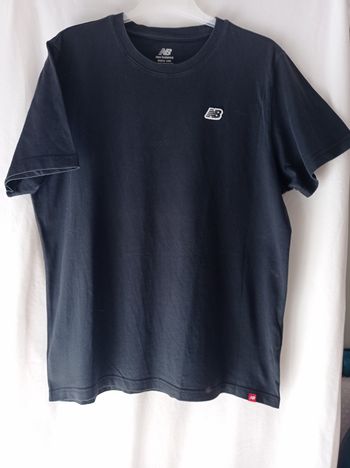 T SHIRT NEW BALANCE Noir Homme.  