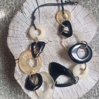 Vintage collier noir blanc crème