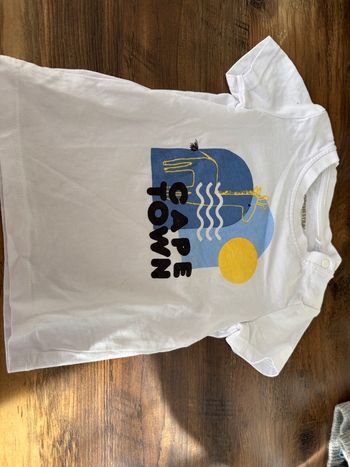 TEE shirt