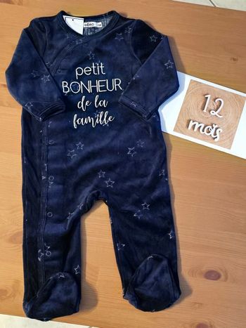 NEUF(non porté 🏷💙😍😍superbe  pyjama 12 mois garçon  ou mixte💙💙😍🤩