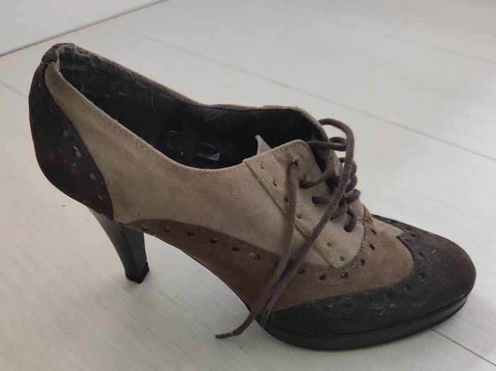 Paire d escarpins Jacqueline Riu taille 39 occasion