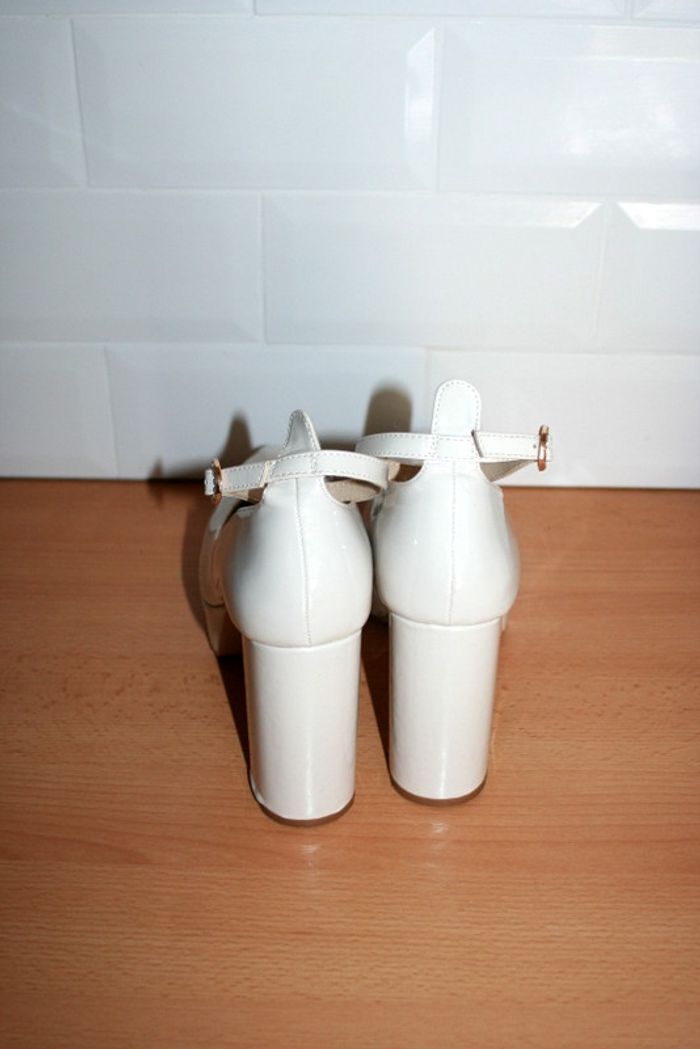 Talons vernies Merry Scott pointure 41 - photo numéro 3