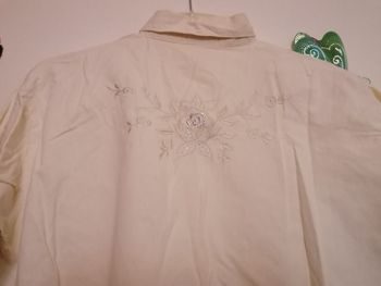 Chemise avec fleurs