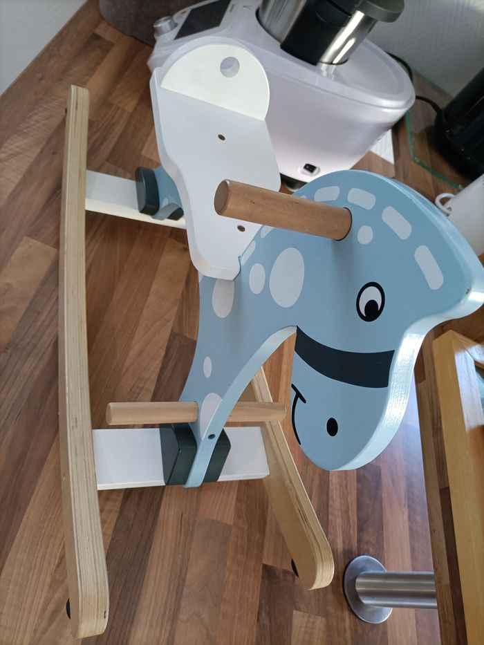 Cheval à bascule Stormy by Vilac blanc et bleu - photo numéro 2