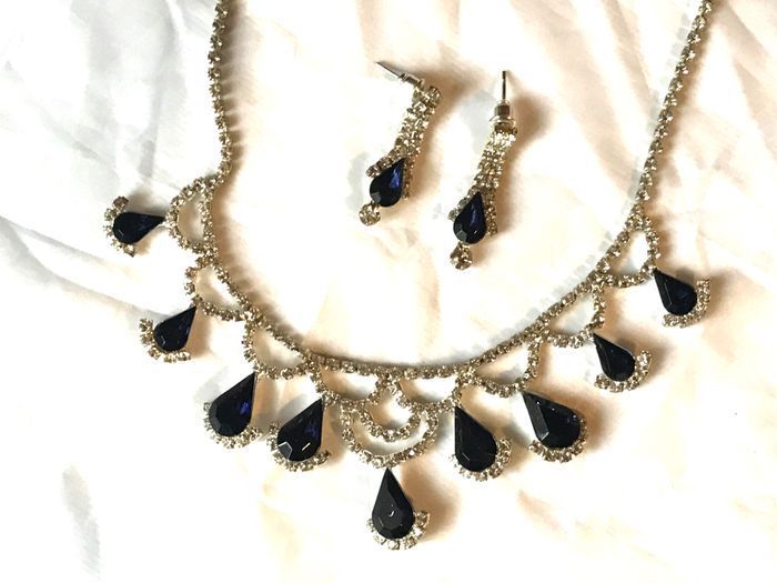 Parure Collier Ras du Cou Tombant Boucles Oreilles Forme Gouttes Bleutées Strass - photo numéro 1