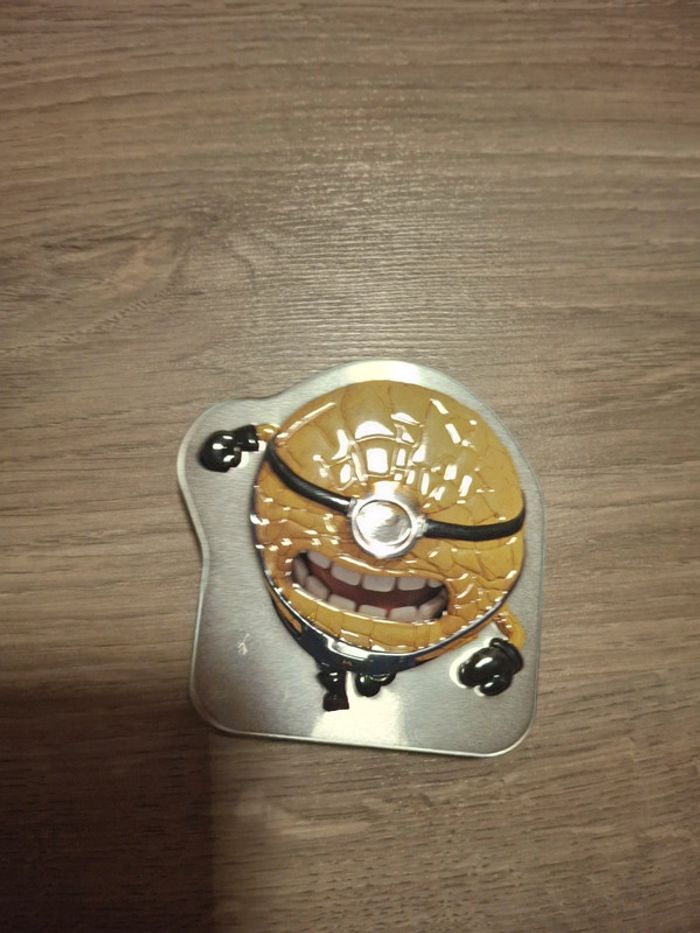 Boîte moi moche et méchant McDonald's