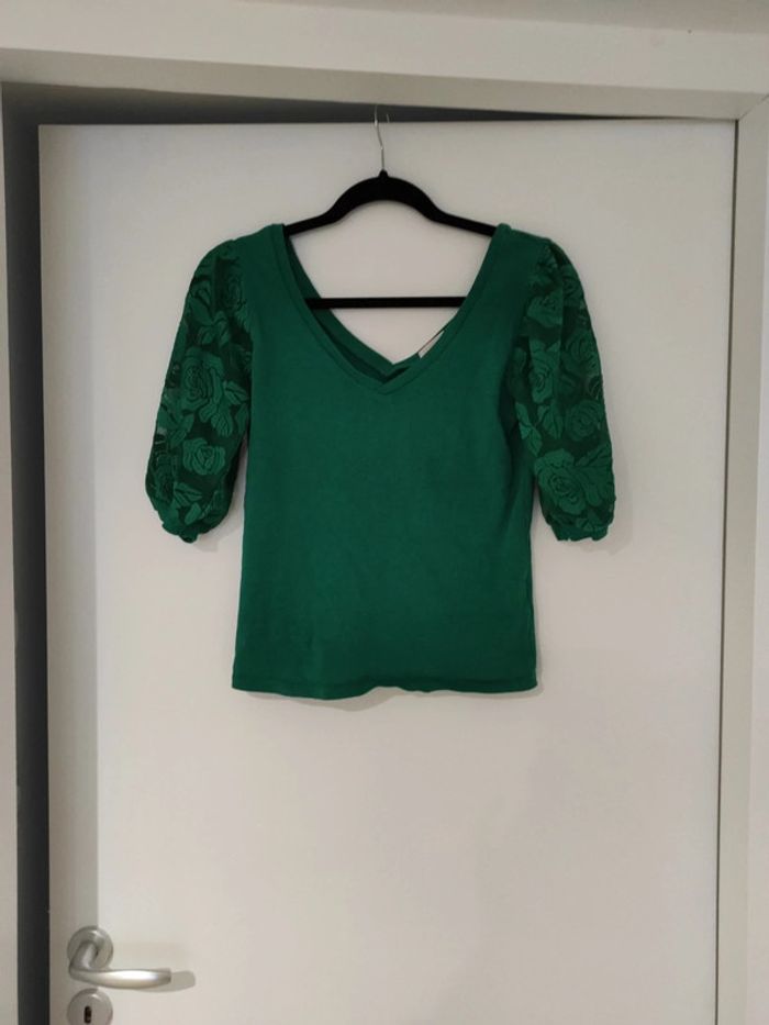 T-shirt manches bouffantes