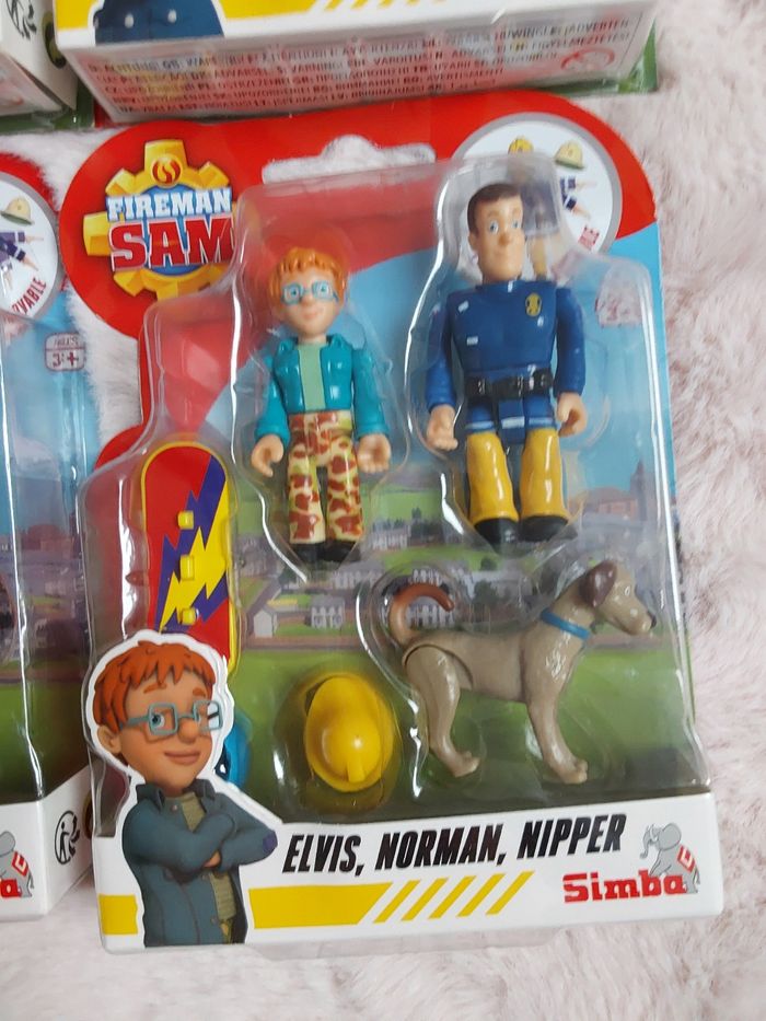 Lot de 4 paquets de figurines Sam le Pompier - photo numéro 4