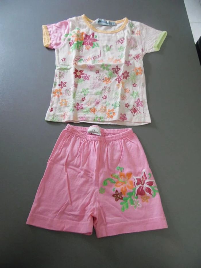Lot de vêtements été fille 24 mois - photo numéro 2