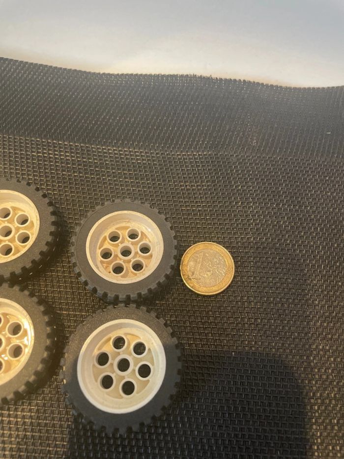 Lego Technic lot 4 roues 13x24 jantes blanches officiel pièces détachées - photo numéro 3