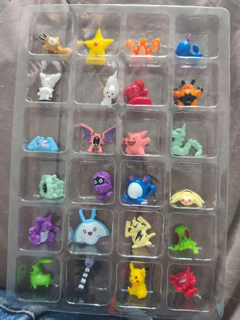 Mini figurines pokémon