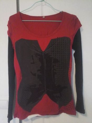 T-shirt rouge & noir 38
