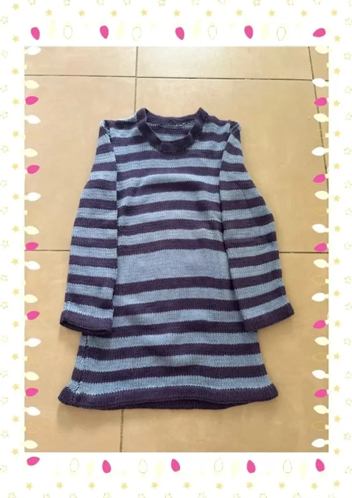 💜 Robe tricotée rayée - Fille 8 ans - photo numéro 2