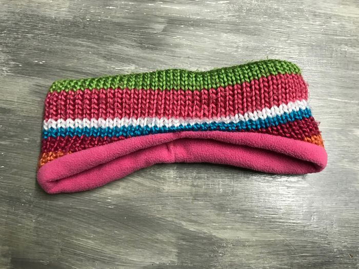 Bandeau cache oreille rose