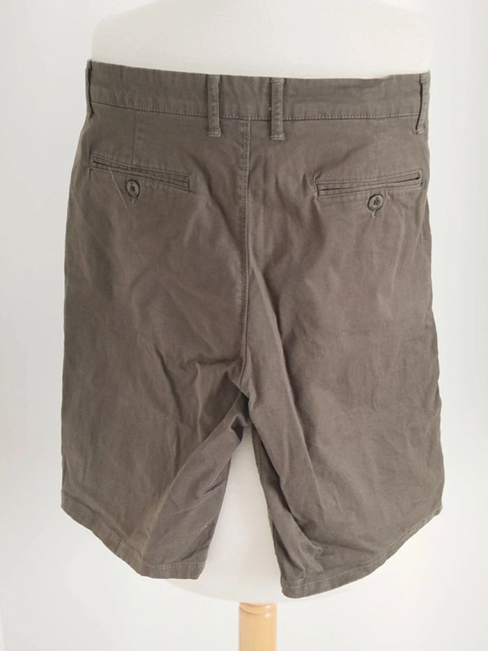 Short kaki Armita taille 48 - photo numéro 2