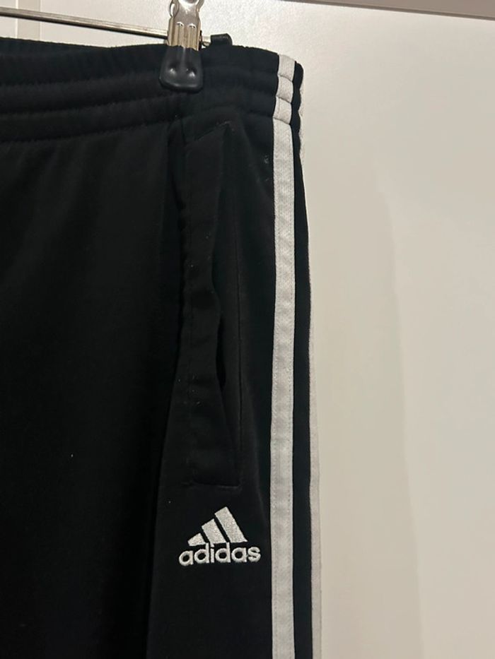 567 - jogging adidas ample - photo numéro 3