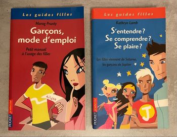 Lot 2 livres Les guides filles