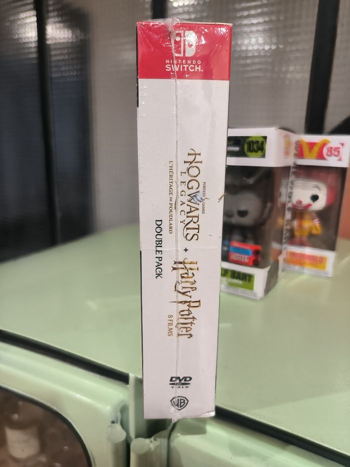 Jeu switch Hogwarts legacy et 8 DVD du film Harry potter - photo numéro 4