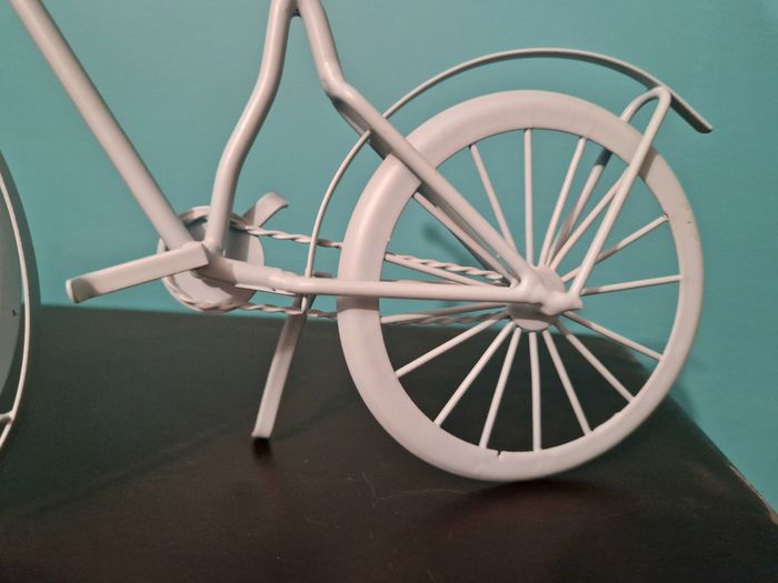 Horloge en forme de vélo - photo numéro 3
