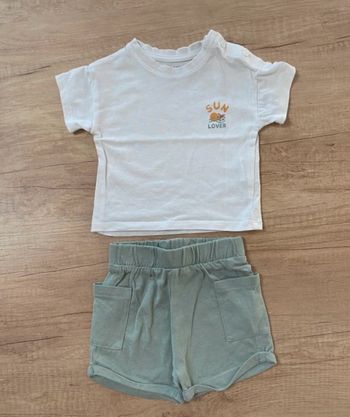 Ensemble tee-shirts et short