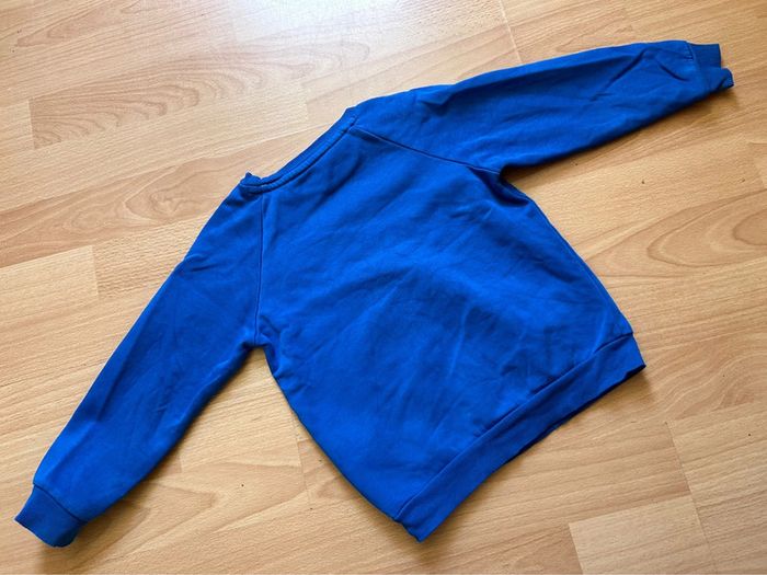 Beau sweat bleu Adidas T. 3 ans garçon TBE - photo numéro 2