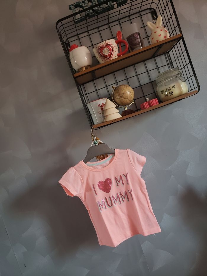 Teeshirt 🎀 Primark 9-12 mois 1€