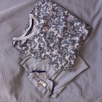 Lot 2 hauts taille L Christian Lacroix et Harris X Lewis