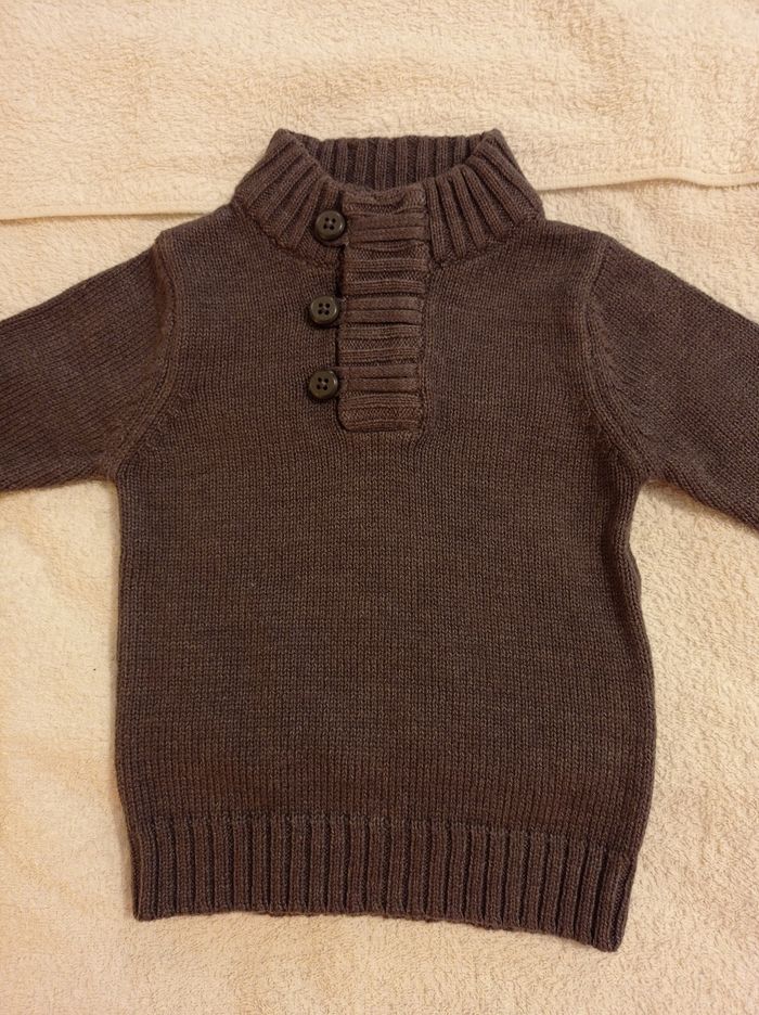 Pull pour petit garçon couleur gris trois petits boutons neuf sans étiquette jamais porté taille 3 mois marque grain de blé - photo numéro 2