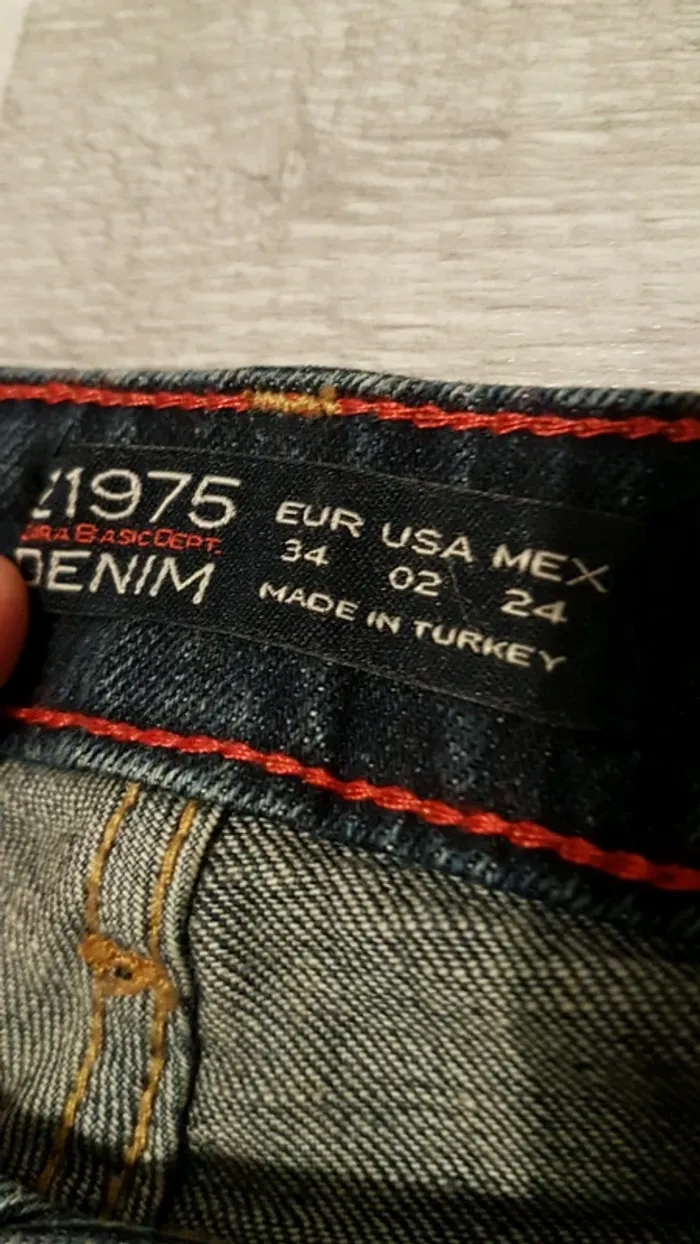 Jean destroy Zara - Taille 34 - photo numéro 4