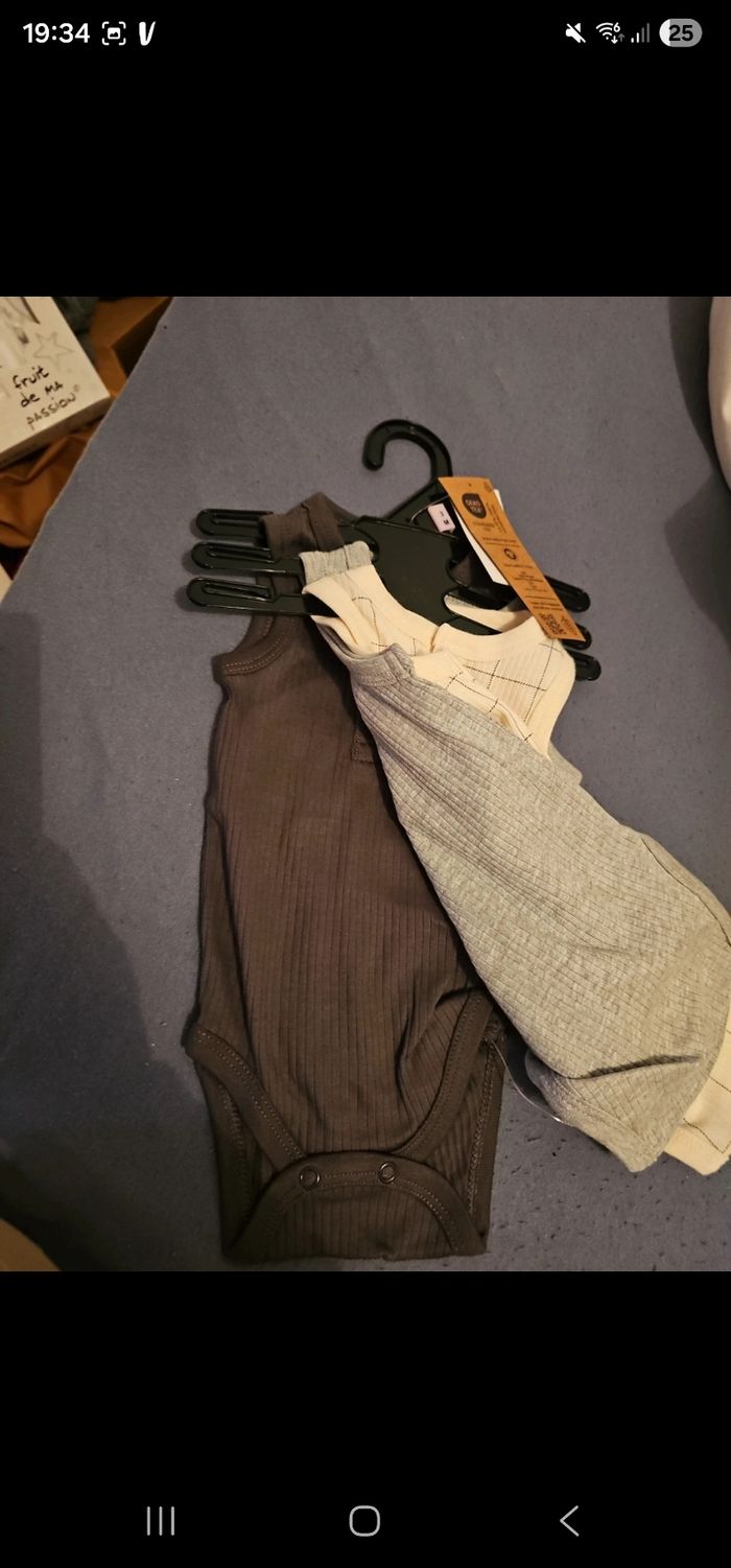 Bodies garçon bretelles - photo numéro 3