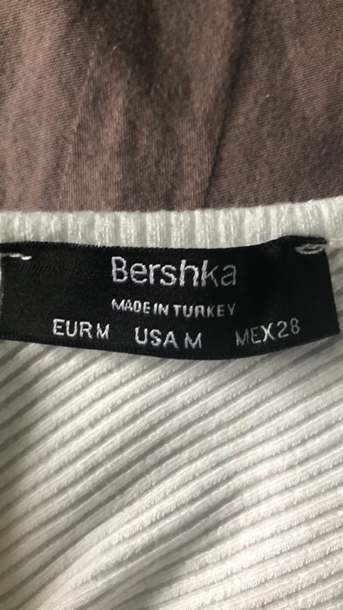 Micro top manche longue blanc 🖤 taille M bershka - photo numéro 3