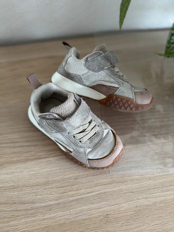 Baby sneackers zara P23