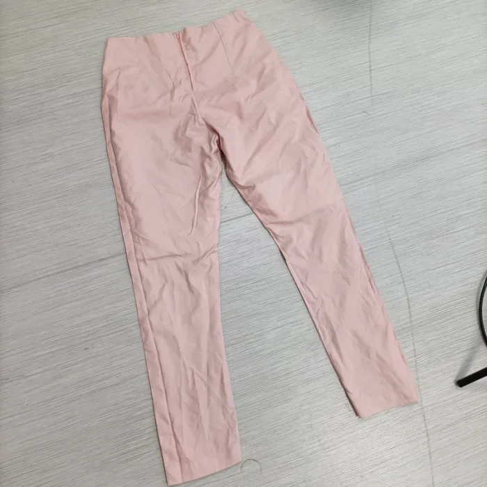 12 pantalons femme taille M variés coupe droite, slim, cargo, imprimés - photo numéro 6