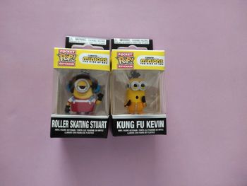 lot 2 porte-clés figurine pocket pop minions kung fu kevin & roller skating stuart