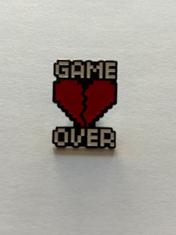 Pins Game Over 💔 Geek & Drama Style