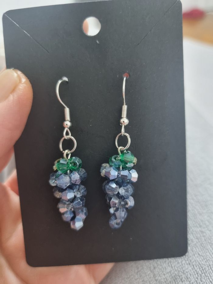 boucles d'oreilles raisins 🍇 fait main - photo numéro 2