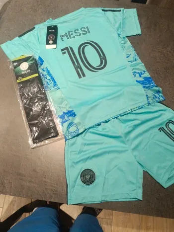 Tenue foot Léo Messi Inter Miami bleu. T.22