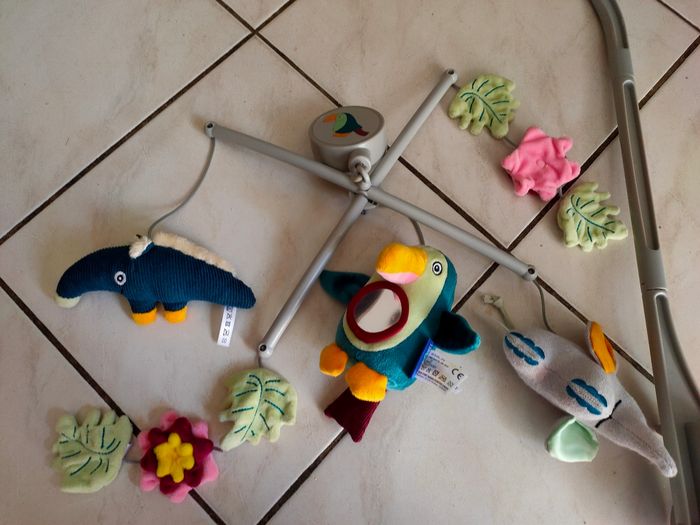 Mobile toucan lupilu - photo numéro 5
