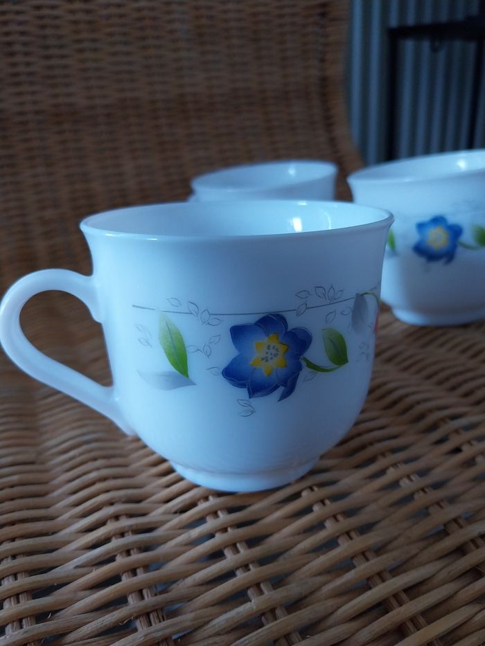 3 tasses à café moka vintage Arcopal - photo numéro 2